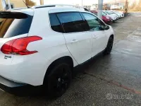 Usata Peugeot 2008 Allure 115 CV (84 kW) 2015 Bianco SUV