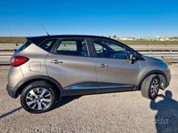 Usata Renault Captur Intens 90 CV (66 kW) 2017 Beige SUV