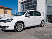 Usata VW Golf VI Highline 105 CV (77 kW) 2011 Bianco Utilitaria