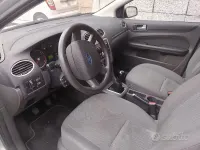 Usata Ford Focus 90 CV (66 kW) 2005 Grigio Berlina