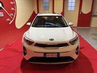 Usata Kia Stonic Style 101 CV (74 kW) 2021 Bianco SUV