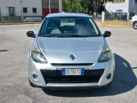 Usata Renault Clio II Luxe 75 CV (55 kW) 2010 Grigio Berlina