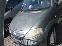Używany Citroën C3 68 KM (50 kW) 2004 Szary Sedan/Limuzyna