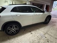 Usata Mercedes GLA200 136 CV (100 kW) 2016 Bianco SUV