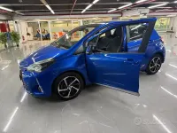 Usata Toyota Yaris 111 CV (81 kW) 2019 Blu Berlina