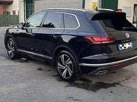Usata VW Touareg 231 CV (169 kW) 2019 Nero SUV