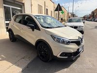 Usata Renault Captur 90 CV (66 kW) 2018 Beige SUV