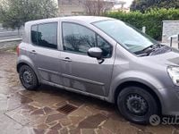 Usata Renault Modus 75 CV (55 kW) 2011 Grigio Monovolume