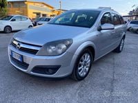 Usata Opel Astra Club 101 CV (74 kW) 2006 Grigio Station wagon