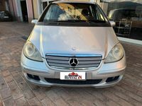 Usata Mercedes A180 Elegance 108 CV (79 kW) 2006 Argento Berlina
