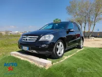 Usata Mercedes ML320 225 CV (165 kW) 2007 Nero SUV
