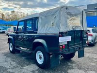 Usata Land Rover Defender 122 CV (89 kW) 2001 Verde Pick-up