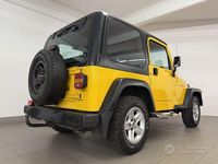 Usata Jeep Wrangler Sport 120 CV (88 kW) 1999 Giallo SUV