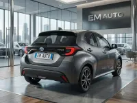 Usata Toyota Yaris Hybrid Trend 92 CV (67 kW) 2022 Grigio Berlina