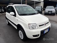 Usata Fiat Panda 4x4 Climbing 75 CV (55 kW) 2012 Bianco Utilitaria