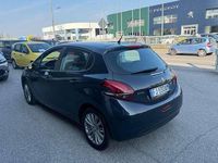 Usata Peugeot 208 Active 82 CV (60 kW) 2017 Blu pastello Utilitaria