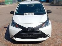 Usata Toyota Aygo 69 CV (50 kW) 2015 Bianco Utilitaria