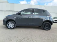 Usata Lancia Ypsilon 85 CV (62 kW) 2016 Grigio Utilitaria