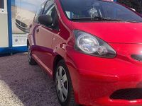 Usata Toyota Aygo Sol 68 CV (50 kW) 2009 Rosso Utilitaria