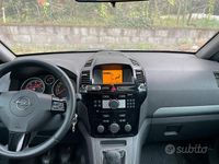 Usata Opel Zafira Cosmo 120 CV (88 kW) 2008 Grigio Monovolume