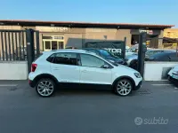 Usata VW Polo Cross 90 CV (66 kW) 2017 Bianco Utilitaria