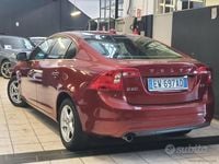 Usata Volvo S60 Kinetic 136 CV (100 kW) 2014 Rosso Berlina
