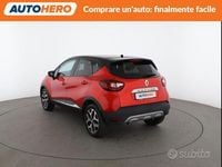 Usata Renault Captur 120 CV (88 kW) 2017 Rosso SUV