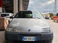 Usata Fiat Punto 60 CV (44 kW) 1999 Utilitaria