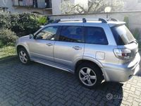 Usata Mitsubishi Outlander 147 CV (108 kW) 2008 Grigio SUV