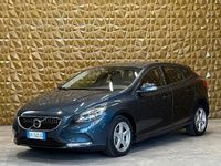 Usata Volvo V40 Business Edition 120 CV (88 kW) 2017 Blu Berlina