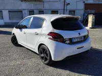 Usata Peugeot 208 Allure 82 CV (60 kW) 2016 Bianco Utilitaria