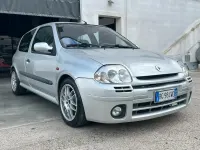 Usata Renault Clio 169 CV (124 kW) 2000 Berlina