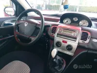 Usata Lancia Ypsilon 60 CV (44 kW) 2008 Nero Utilitaria