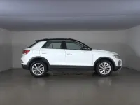 Usata VW T-Roc Style 110 CV (80 kW) 2023 Pure white nero SUV