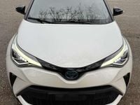 Usata Toyota C-HR Lounge 152 CV (111 kW) 2022 Bianco SUV