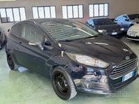 Usata Ford Fiesta 75 CV (55 kW) 2015 Blu Furgone