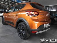 Usata Dacia Sandero Stepway 101 CV (74 kW) 2021 Bianco Utilitaria