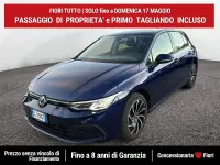Begagnad VW Golf VIII Life 110 HK (80 kW) 2022 Blå Halvkombi