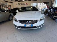 Usata Volvo V60 Summum 220 CV (161 kW) 2016 Bianco Station wagon