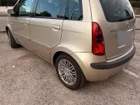 Usata Lancia Musa 101 CV (74 kW) 2006 Giallo Monovolume