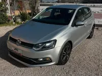 Usata VW Polo Trendline 75 CV (55 kW) 2017 Grigio Berlina