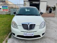 Usata Lancia Ypsilon 75 CV (55 kW) 2011 Bianco Utilitaria