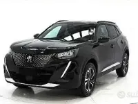 Käytetty Peugeot 2008 101 HP (74 kW) 2023 Musta Katumaasturi