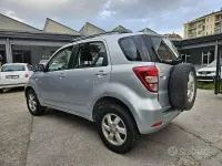 Usata Daihatsu Terios 105 CV (77 kW) 2007 Grigio SUV