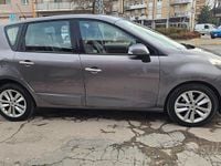 Usata Renault Scénic III Luxe 110 CV (80 kW) 2011 Marrone Monovolume