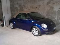 Usata VW Beetle Cabriolet 75 CV (55 kW) 2008 Blu Cabrio
