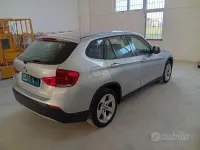 Usata BMW X1 177 CV (130 kW) 2010 Grigio SUV