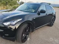 Usata Infiniti Fx30 Premium 238 CV (175 kW) 2012 Nero SUV