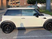 Begagnad Mini ONE 75 HK (55 kW) 2010 Vit Halvkombi