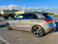 Usata Mercedes A180 116 CV (85 kW) 2019 Grigio Berlina